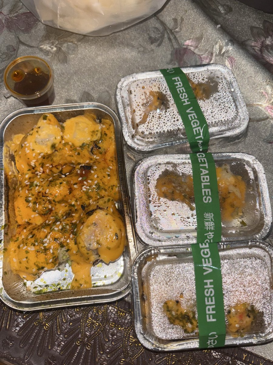 naughtyesmee's tweet photo. beli dimsum dikasih free mulu ahaha https://t.co/JUMBNl3ZYg