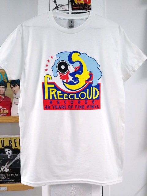 RSDCanada's tweet photo. Happy 40th Anniversary to Edmonton’s incredible @freecloudrecord!
Yes, the 40th Christmas/Holiday season bringing vinyl to the masses.
Congrats to this amazing store for keeping the music flowing for all these years.
Here’s to 40 more!
#vinyl #records #recordstorecorner #rsdc #edmonton