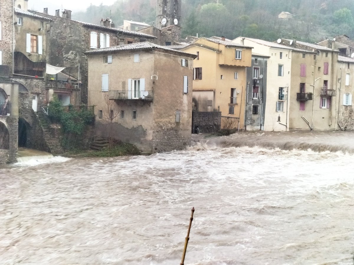 jackocevennes's tweet photo. @meteofrance #Sumene en #Cévennes ce dimanche... https://t.co/XI7oa7a7Sm