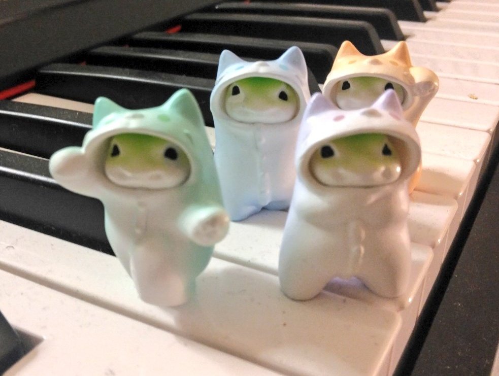 これを見た人は無言で白が入っている画像を貼れ