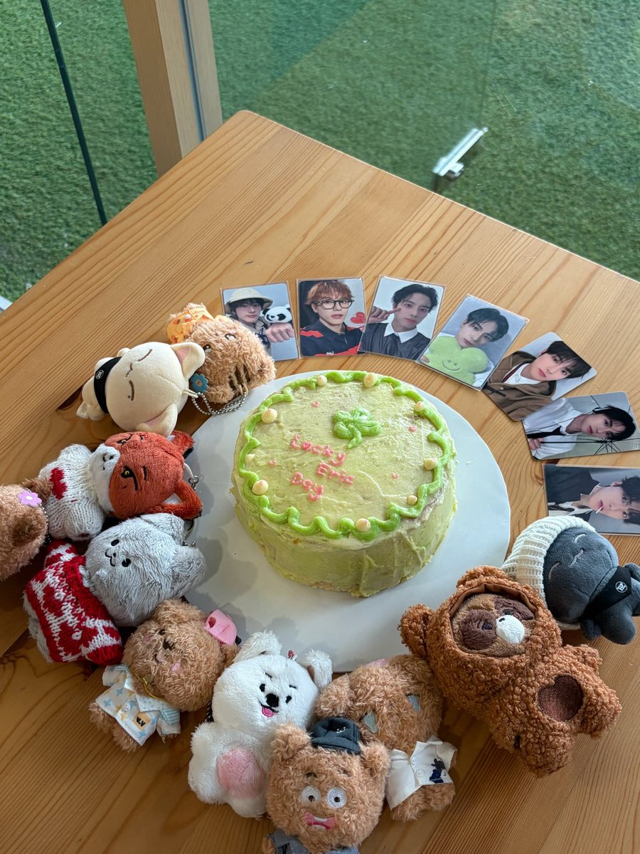 snwric_00's tweet photo. You are always loved by many Eric 🥺💗 Thousand miles away and we still love you 💌

#더비는_영원히_에릭이편
#THEBlovesERIC 
#손영재사랑해 https://t.co/SWplUcLLPJ