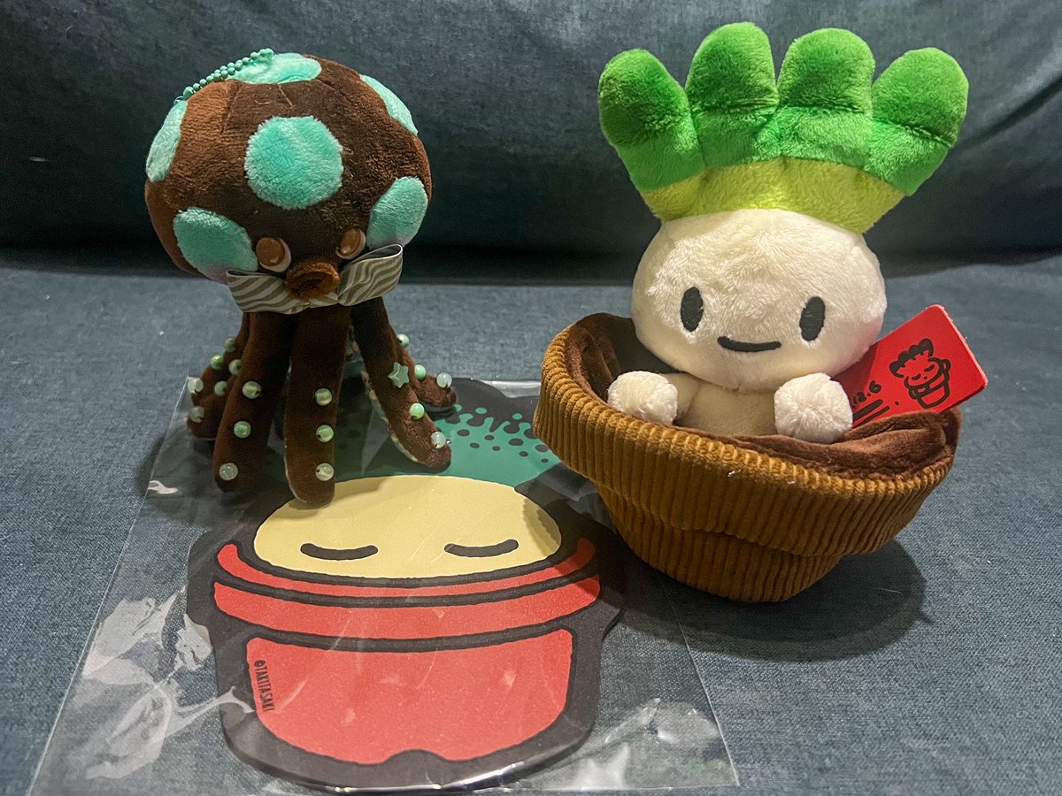 そしてタキタサキさんの個展もおかわりに(｡⊿°」∠)ﾓｯﾓｯ はくさいくん