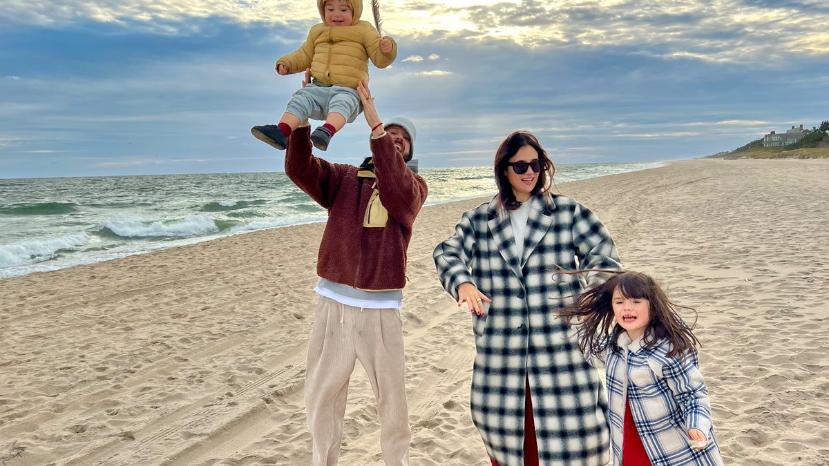 marry well have kids club https://t.co/i5D3pTapN9