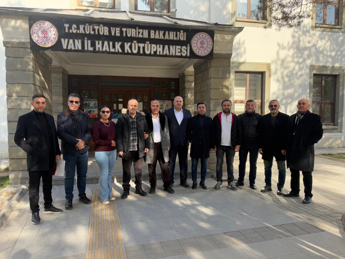 Türkiye Turizm Tanıtım ve Geliştirme Ajansı (TGA) seçimlerinde, 3 yıl önce olduğu gibi bugün yapılan seçimde de kazanan yine Van oldu.
Doğu Anadolu Bölgesi’ni temsilen, Van Elite World Otel Müdürü Sayın <a href="/oktayaksoy65/">Oktay Aksoy</a> seçilmesi; Van turizmi adına önemli, güçlü ve gurur verici bir