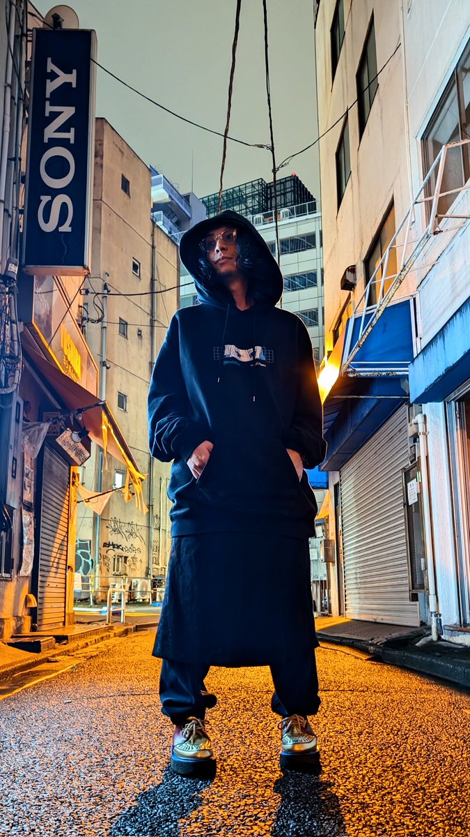 carrela_lithium's tweet photo. スウェットパンツの上に巻きスカートを合わせるテクを某所で学んだ
#vaultroom #KENZO #VETMENTS #champion #FACETASM https://t.co/x6YJY6hxhf