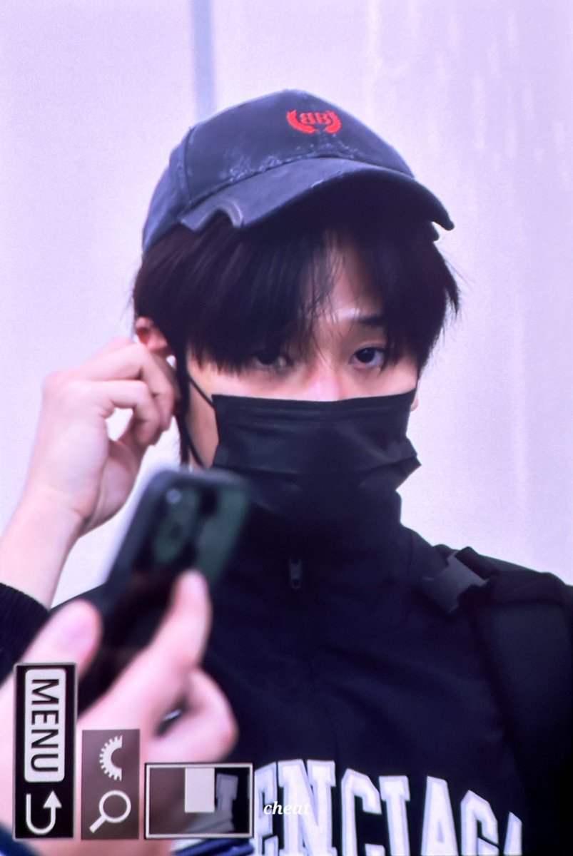 𝓬𝓱𝓮𝓪𝓽 tweet media