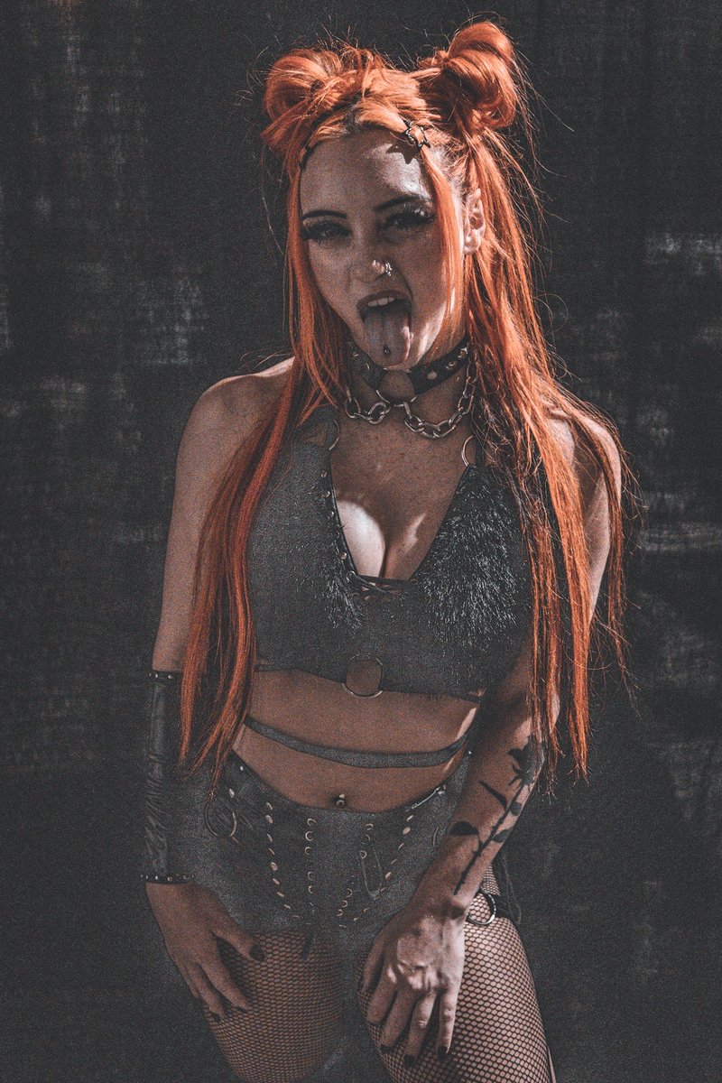 SweetestLegacy's tweet image. Outfit for the day 👍