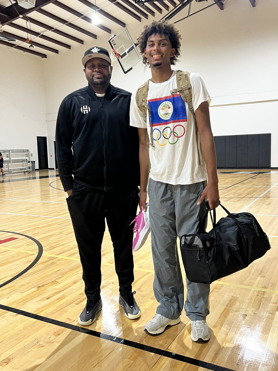 LOWKEY JJ tweet media