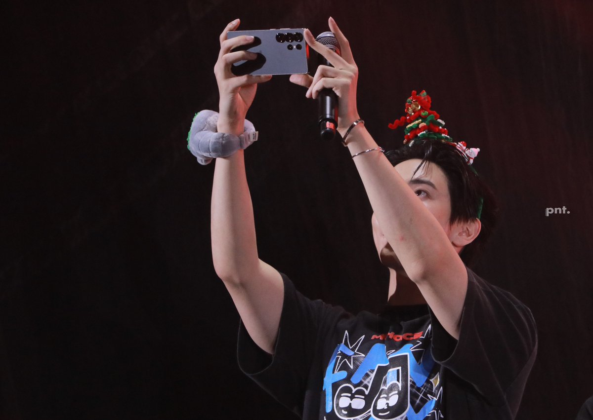 ถ้านี่ไม่ใช่คนที่ชอบถ่ายรูปแฟนคลับที่สุด

MAXKY MCHOICE FANDAY
#MchoiceFANDAY2025
#maxky_rp