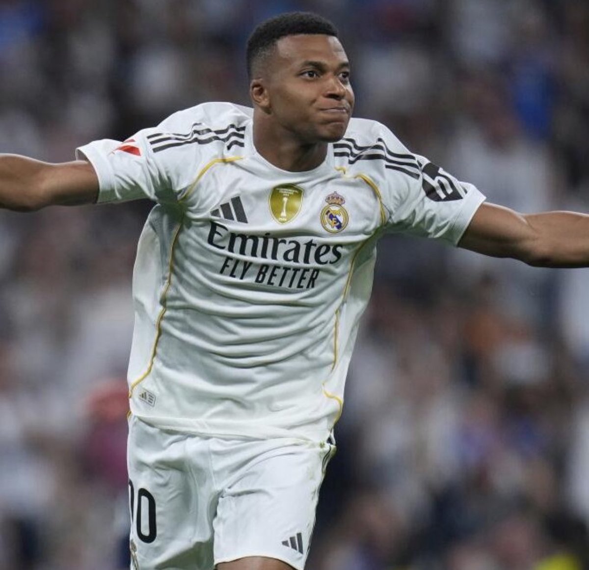 Ayer todos los madridistas vieron quién es <a href="/KMbappe/">Kylian Mbappé</a> un jugador egoísta, ególatra, que no le interesan sus compañeros, que no le interesa su equipo, que solo le interesa su persona, no presiona, camina todo el partido, pero a algunos madridistas, solo quieren celebrar botas de oro