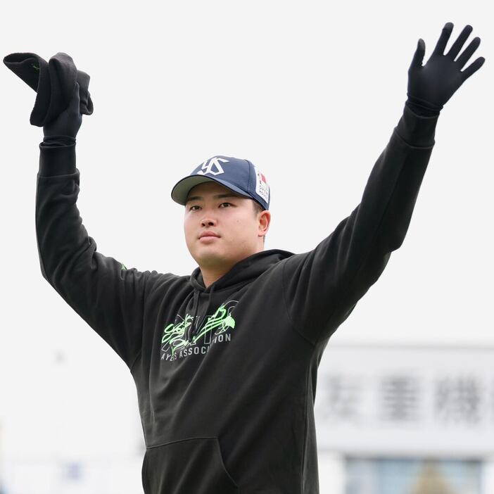 村上宗隆、ホワイトソックス入り決定的！　交渉期限迫るなか電撃決着へ　勝負の2年契約で大筋合意（サンケイスポーツ）-Yahoo!ニュース news.yahoo.co.jp/articles/e62a8…

今オフの移籍市場の停滞を受け、長期の大型契約ではなく、2年総額3400万ドル（約53億6300万円）のオファーに村上サイドが大筋で合意。