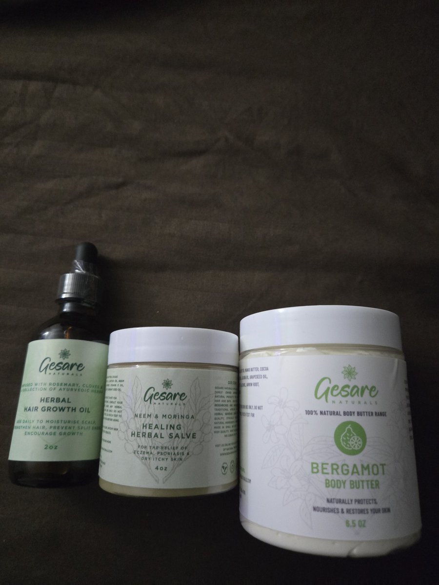 YarKafanchan's tweet image. I received these lovely products from Aunty G @gechife yesterday. I tried the bergamot body butter from Gesare Naturals after taking a shower and the way my skin rejoiced. Till this morning, no sign of dry skin. This is definitely going in my skin care routine. 🤩🤩🤩