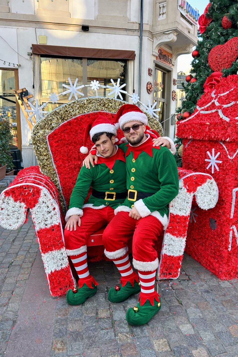 THE SANTA GAMBA'S ELVES ARE HERE !!

TUNE-IN AT 18 CET (IN 1 HOUR)

🎅$1000 Daily Stream Giveaway 🎅

✅RT &amp; TAG A FRIEND
✅JOIN THE STREAM : kick.com/robertgamba

Need to be active to win (no bots)🔥

GLHF <3