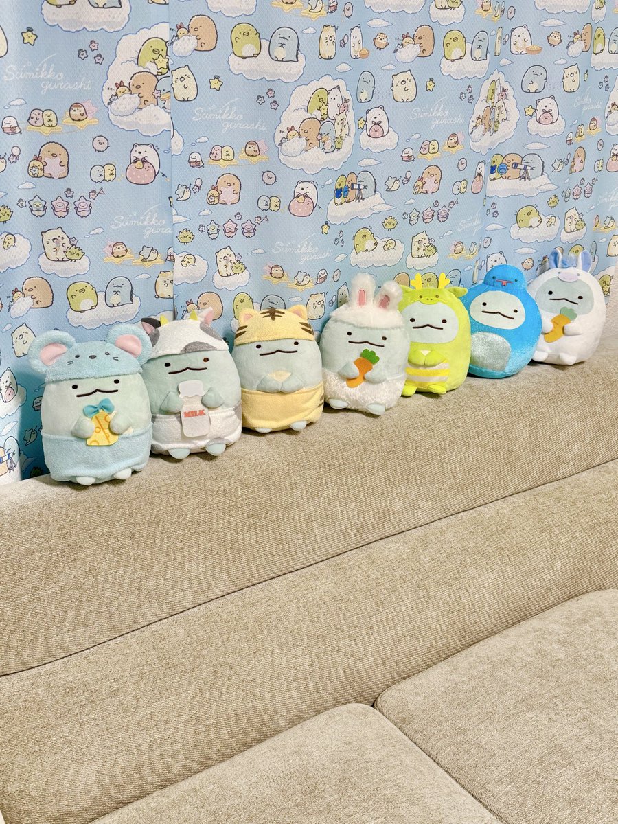 🐴👀💙✨
毎年恒例ナムコ限定干支シリーズ🐭🐮🐯🐰🐉🐍

来年は午年ということで
うまさんごっこ🐴👀💙

今年もかぶりものスタイルでたてがみもキマッてます😎🐴💙✨
にんじんさんもってる👀🥕☺️💙

ナムコさん今年もありがとう☺️✨

これで今年も
安心して年が越せます^^ 

#namco
#午年