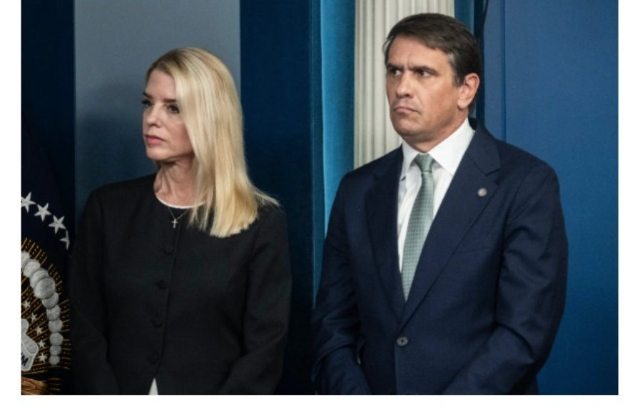 FactFinder57's tweet photo. @AGPamBondi LOCK THEM UP! LOCK THEM UP! LOCK THEM UP! 
We want to hear from Susie Wiles who said TRUMPS NAME IS IN THE EPSTEIN FILES! https://t.co/IH6i22dh2v