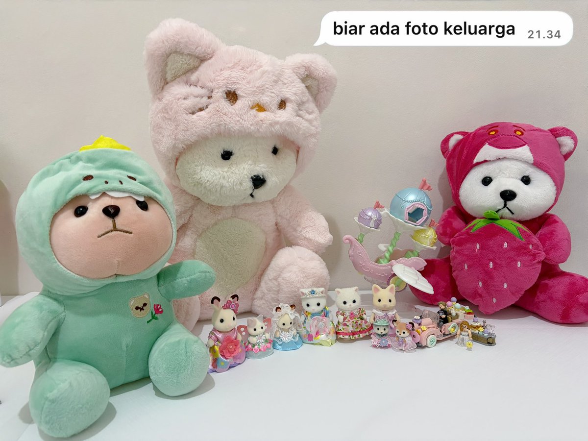 logqam's tweet image. pasukan nyimut (lovingly) 👩🏻‍❤️‍💋‍👨🏻💗