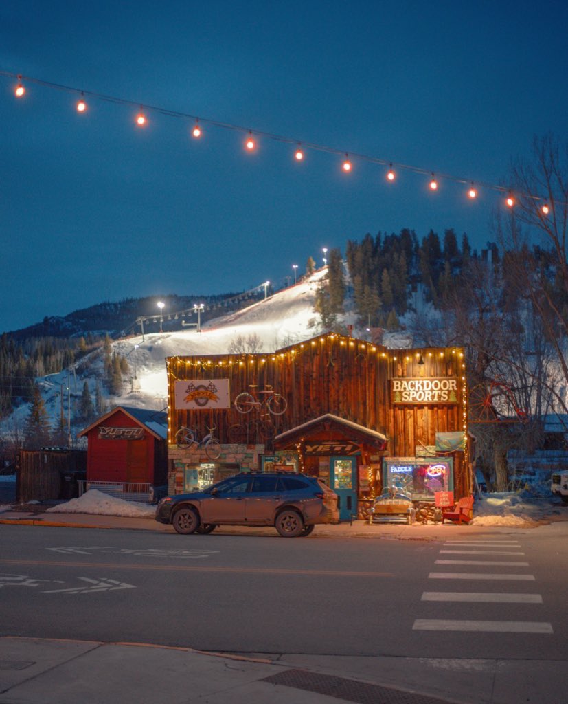 AlexKittoe's tweet image. A cold winter night