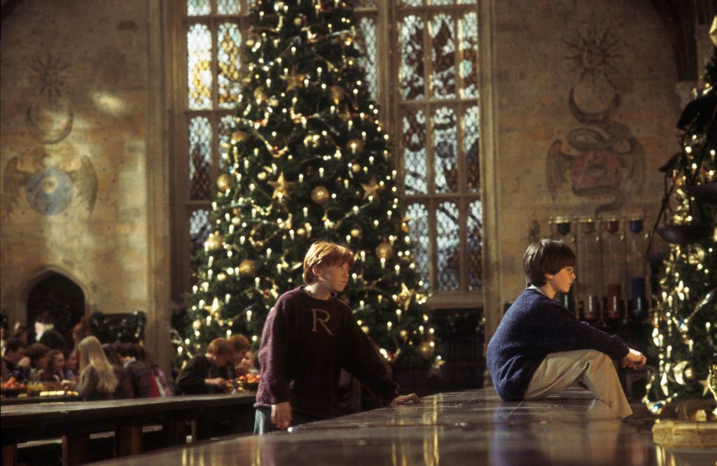 HPotterUniverse's tweet image. Christmas is coming 🎄❄️🎅🏼