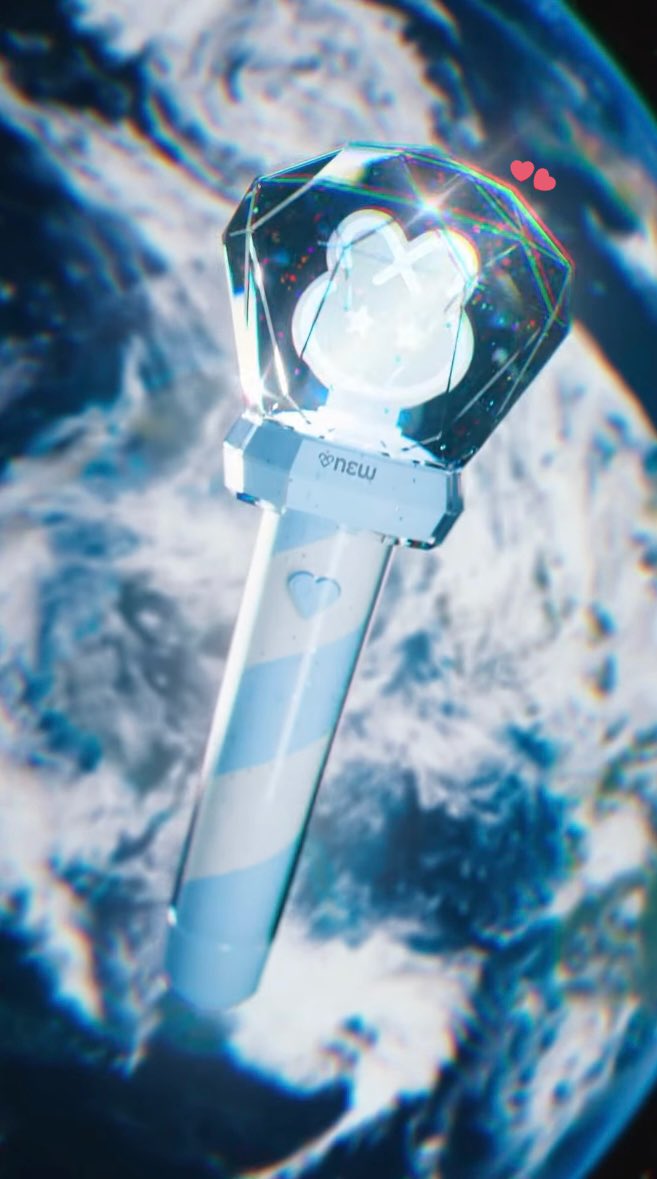 chikaaa's tweet image. They keep the diamond on their lightsticks 🥹🫶🏼