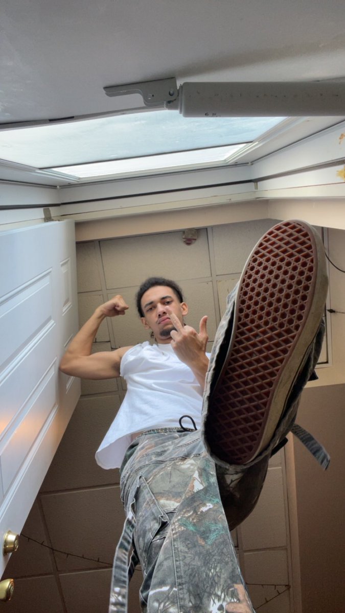 mastertroyyy's tweet image. Let’s start this morning off right😏 with you lo$ers pleasing your alpha God get in the DM’s get to submitting serving worshiping obey that’s a command you love masters alpha guns and soles I control you i own you😵‍💫