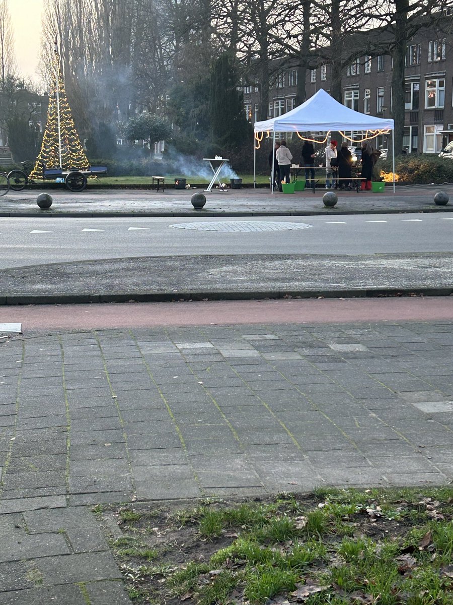 Buurtver.Oranjebuurt tweet media