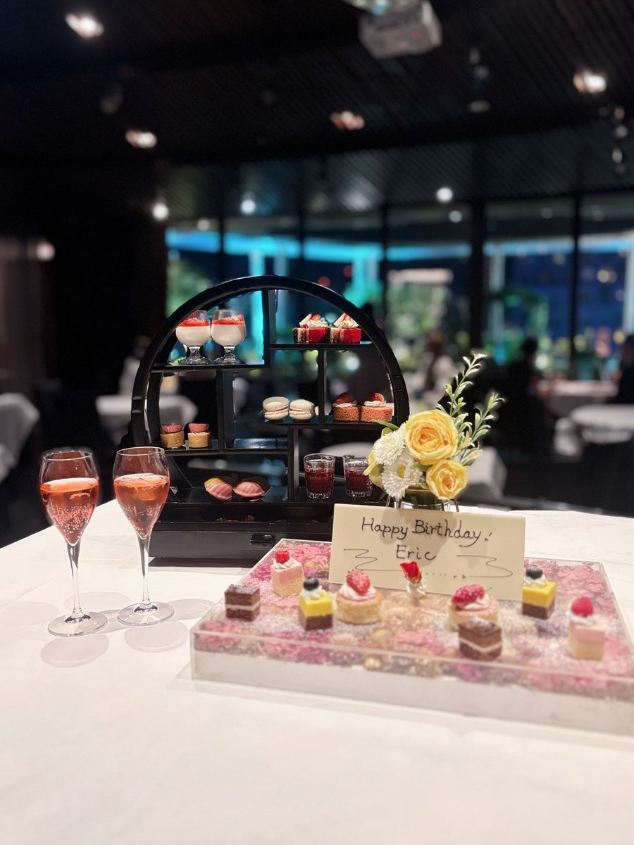 ℛ❤︎ tweet media