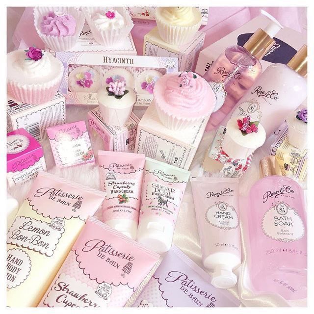 sakurafraise's tweet image. patisserie de bain oh how i long to try your products