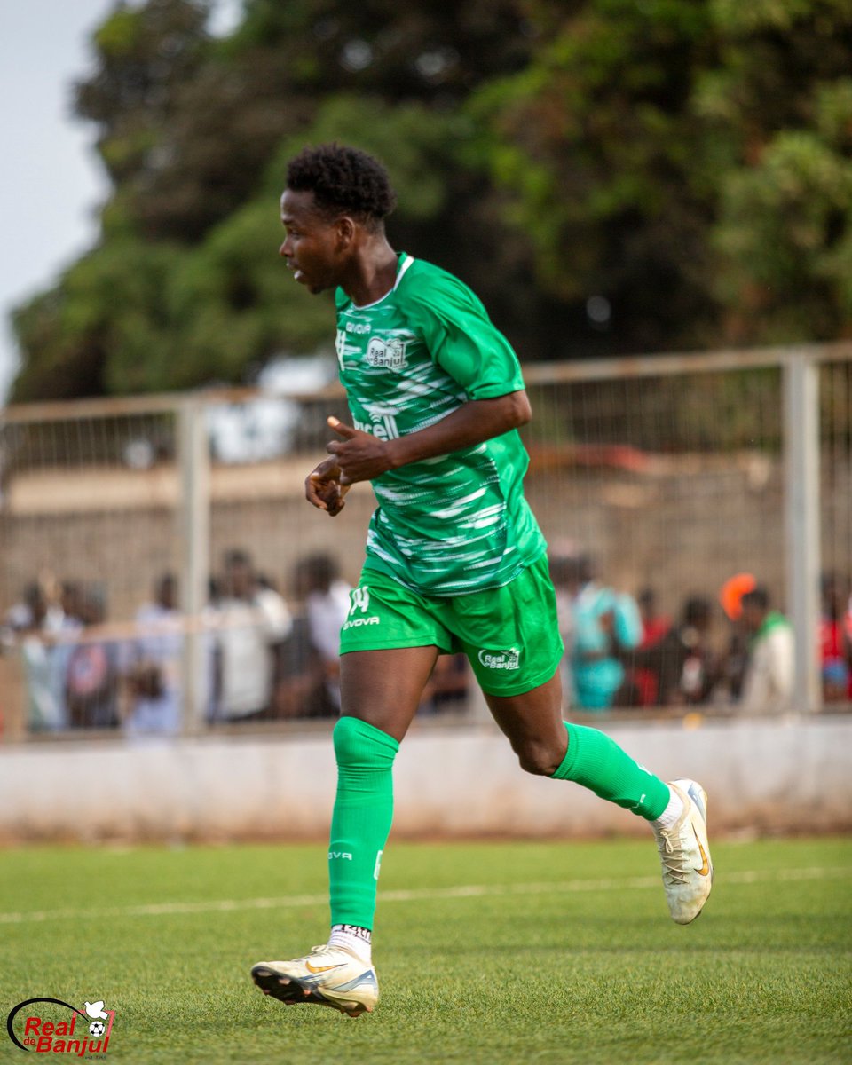 RealDeBanjulFC's tweet photo. We cannot sleep on Mustapha Joof's incredible contribution on his league debut 🔥🤍💚💪🏽!

The electric-speed winger notched two assist against Greater Tomorrow to us help the Champions to a flyer from the start of another title defense. 

#rdb #mustapha #gffleague #cityboys https://t.co/ZeDgVKjRD3