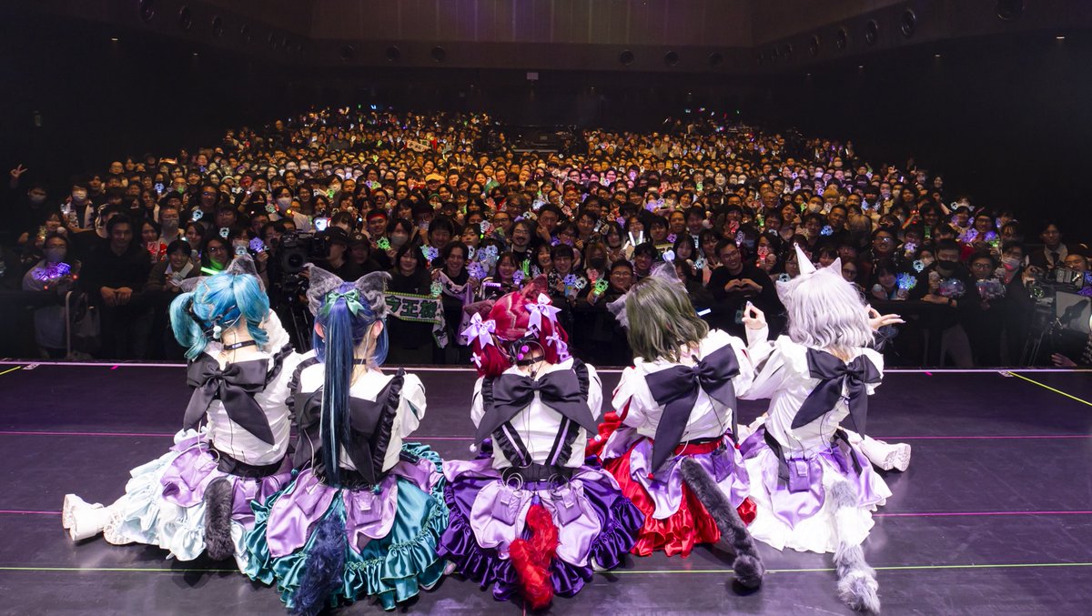 🎪本日は #VALIS 7th ONE-MAN LIVE 
「#彷徨フォーエバー」へお越しいただいた皆様及びに配信でご覧になられた皆様、
誠にありがとうございました✨

We continue to wander—forever.