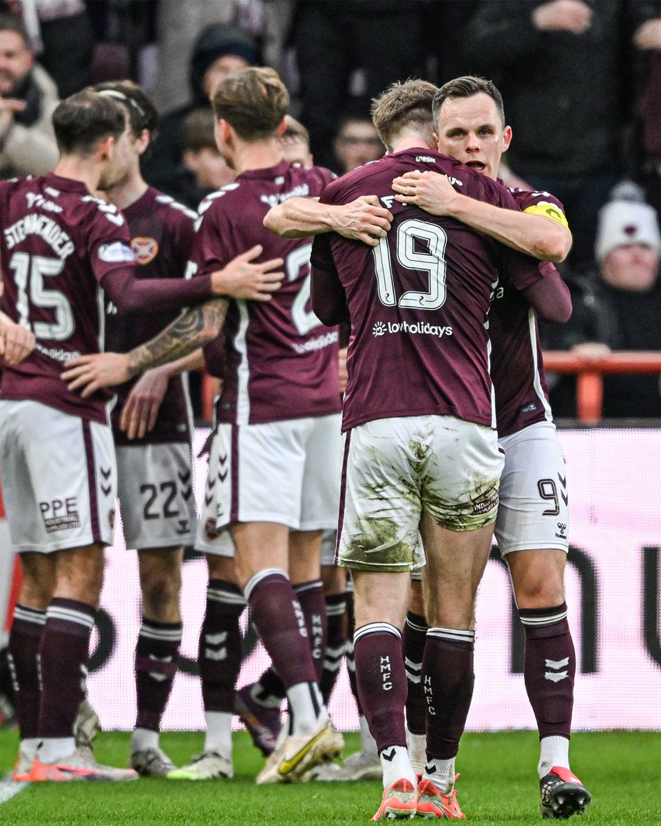 Not since Sir Alex Ferguson's Aberdeen in 1984-85 has a team not called Celtic or Rangers won the Scottish top-flight league title...

Hearts' 2-1 win over Rangers sends them 8 points clear (as it stands) heading into Christmas 🤩🏆
