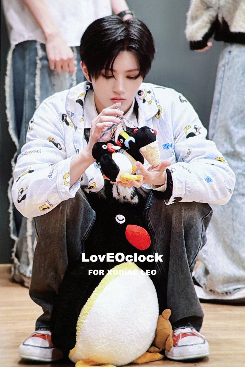 LovEOclock_0615's tweet photo. 251221 팬싸 프리뷰
💖💘💝💕💞💓💗🩷🧸

#우리집_아기사자_귀엽죠💗
#XODIAC #소디엑 #LEO #리오 https://t.co/urBgvHOOMm