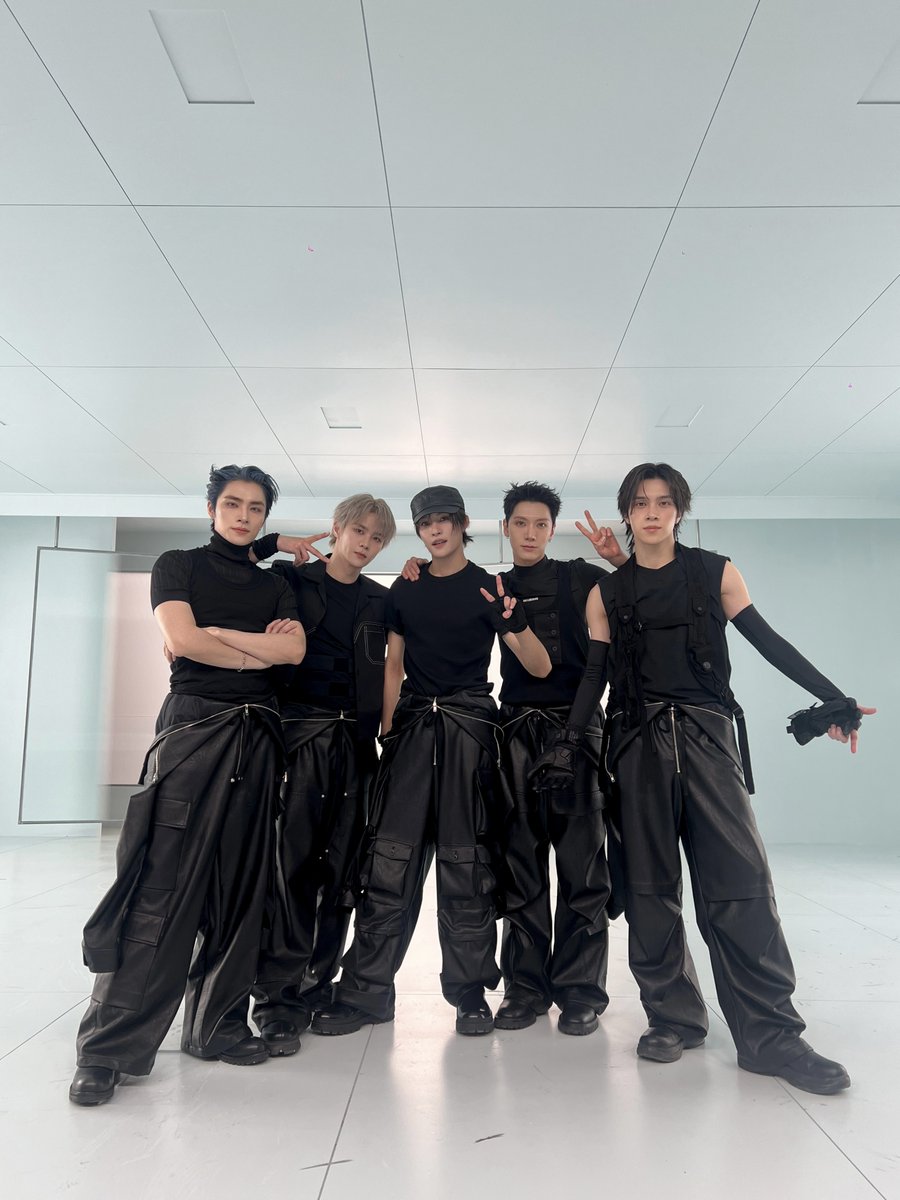 Face is insane 🫡🫡🫡 #XIAOJUN #肖俊 #샤오쥔 #シャオジュン