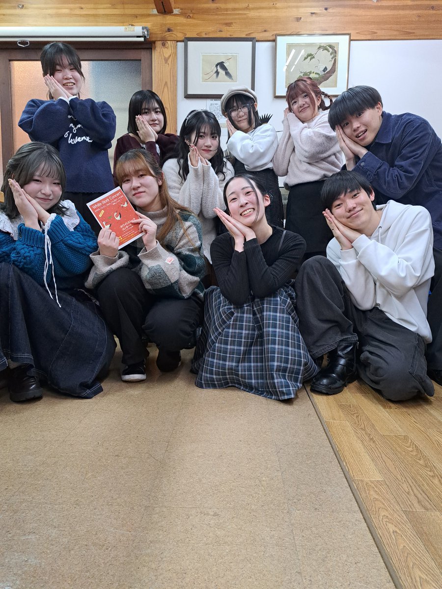 Utatane_fromCAT's tweet photo. こちら、本日出演いたしました🎵
ご来場いただきました皆様、ありがとうございました！

そして、今年のうたた音納めでした💤
来年も、私たちの歌声をたくさんの方に届けられますように🕊️
少し早いですが、良いお年を！ https://t.co/lD8YtnQt6N