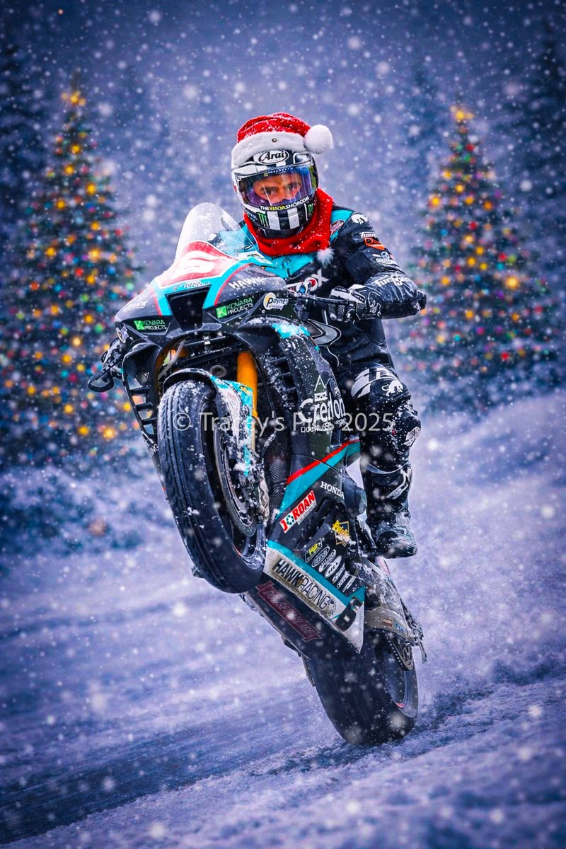 TraceysPics's tweet image. Who's been good? Who's been naughty? 🎄🤶 Merry Christmas