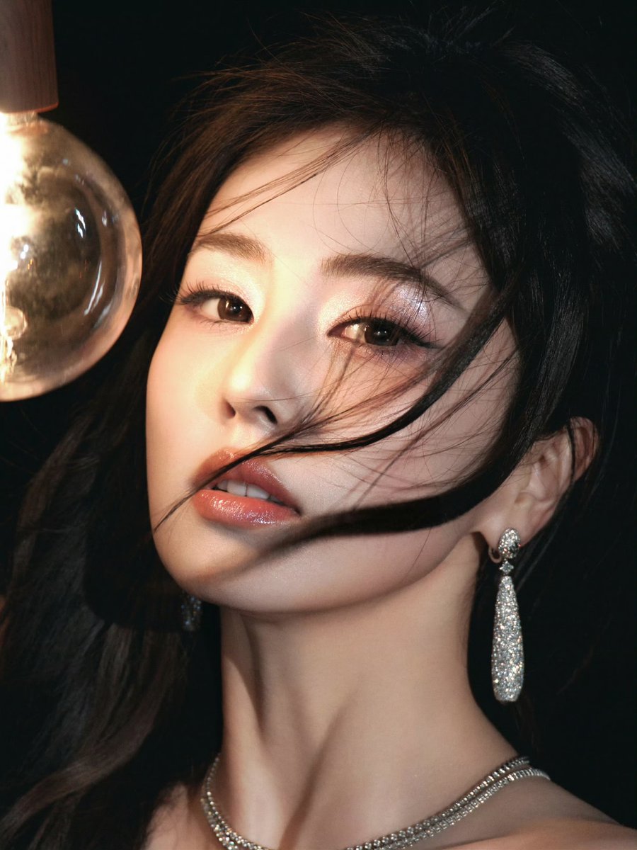 dramapotatoe's tweet photo. #BaiLu in her third look for Tencent Video All Star Night 2025

More - https://t.co/6fvhfZM3ly
https://t.co/IlgWdomv8d https://t.co/jyJ8zfnDWL