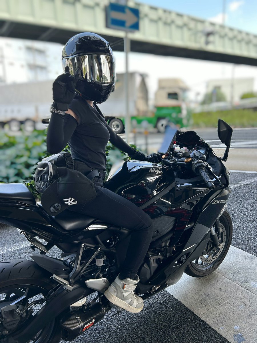 名前 : さく 性別：🚺 年齢：24 身長：146㌢ 車種：zx25r 住み : 大阪