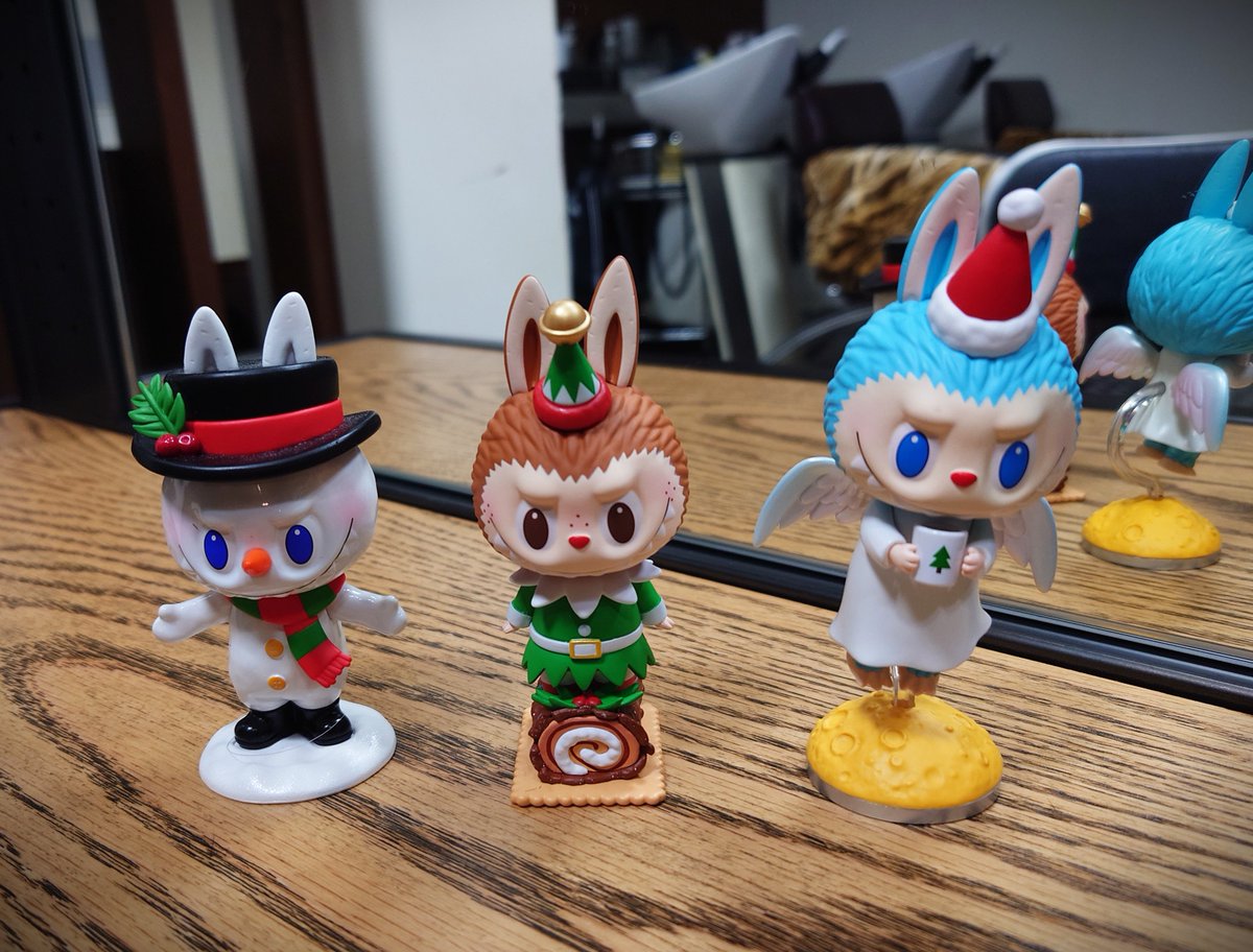 ウチのセット台にラブブ(っていう名前なの最近知った)が置いてあるん