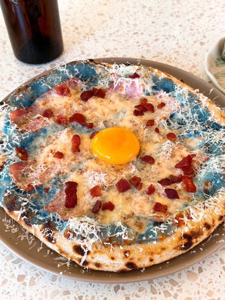 เมนู Signature ของร้าน🌟 Blue Spirulina Carbonara🍕 พิซซ่านุ่มๆที่หอมแฮมชีส กินเพลินเลยที่ร้าน Little Stove &amp; Little Stump ย่านพระราม 2 #หาอะไรกินกัน #อร่อยบอกต่อ <a href="/aroii/">@aroii บอกต่อ</a>