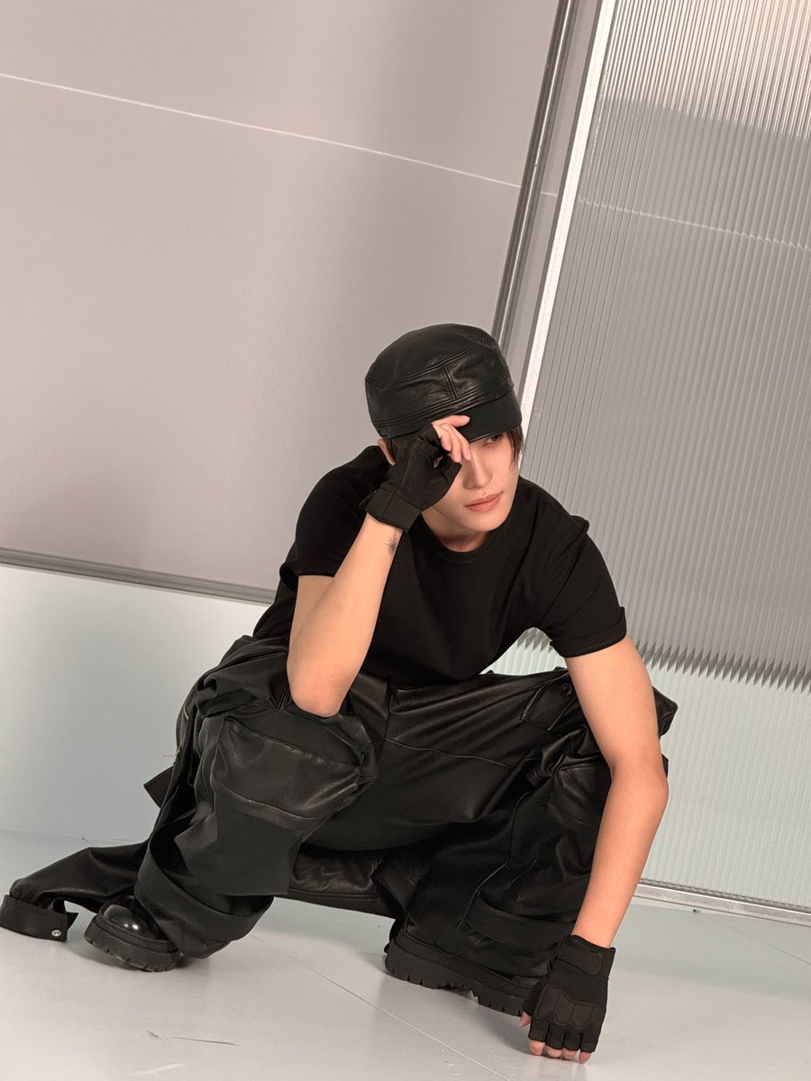 WayV_official's tweet image. How do I look

#YANGYANG
#WayV #威神V #白色定格
#WayV_EternalWhite