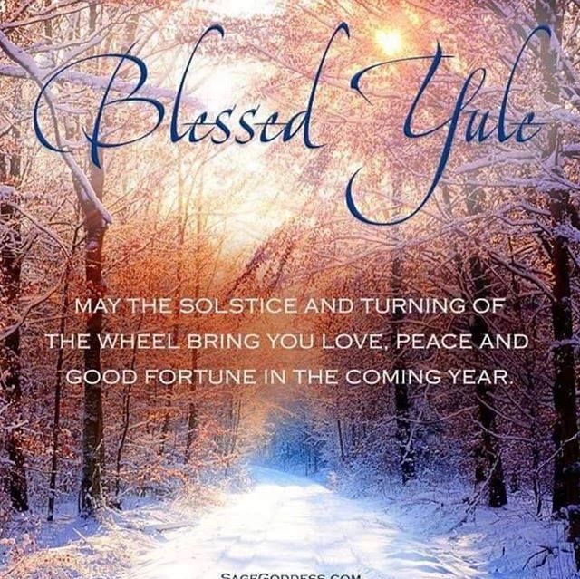 touch_krystal's tweet photo. 🧙🙏💫🎄🪵🔥🌄🌟💜 #WinterSolstice  #Yule #Blessings #GratitudeDaily 
May the sacred returning light of this magical Yule manifest the brightest of abundant blessings filled with Love, Light, Peace, Happiness and Harmony to one and all that is~Blessed be 💫 https://t.co/oBAa74wuuF