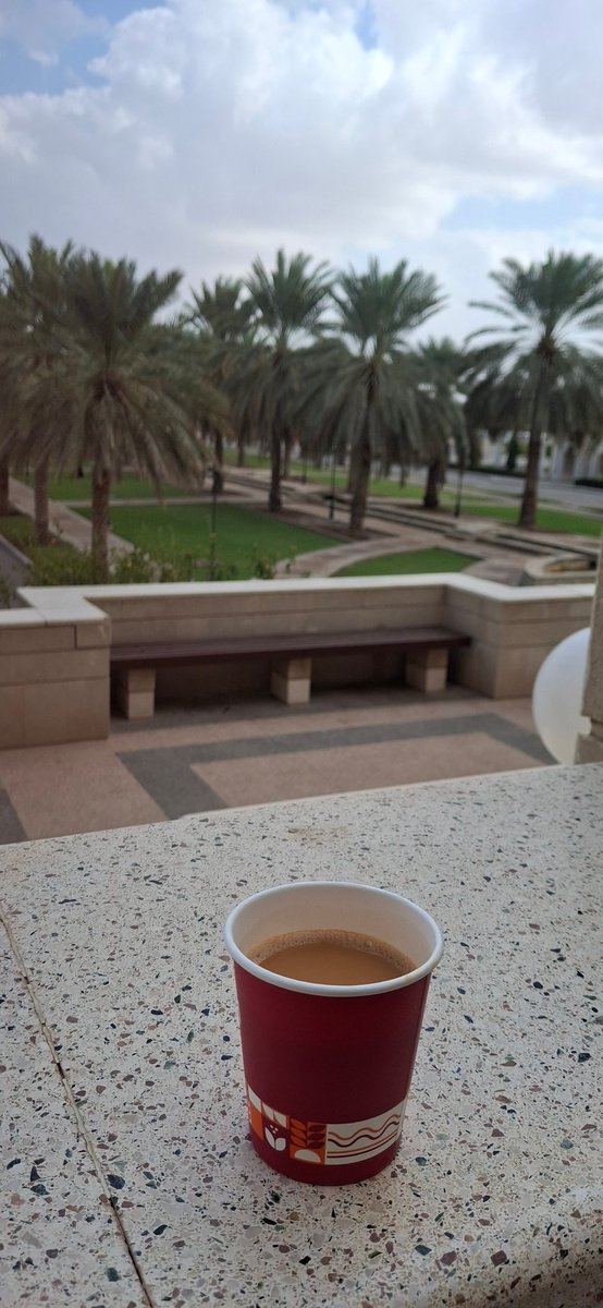 مساء الخير للأصدقاء في منصة x  من المكان لي كافحت سنوات عشان أوصله SQU

بعد غياب طويل بدون مشاركة 
لأسباب أنه المنصة صارت مرجع لإستكمال أبحاث علمية فقط 
من كثر الأبحاث لي عملتها حول هذي المنصة قل تفاعلي واستخدامي لها 🫠