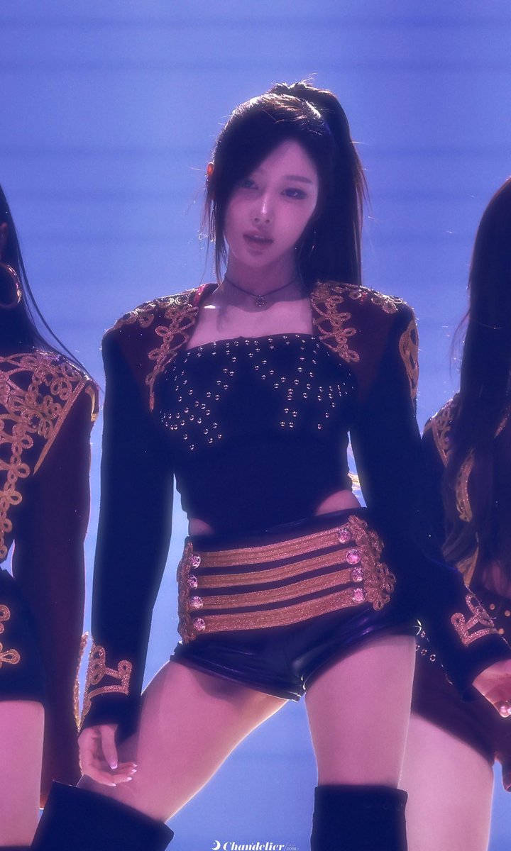 aespanim's tweet image. these pics woahh