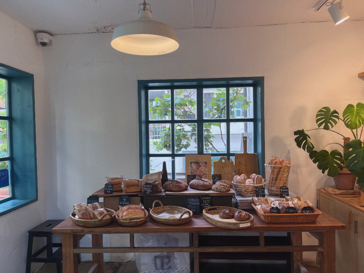 갈테야갈테야 맛있는 빵 사러 갈테야