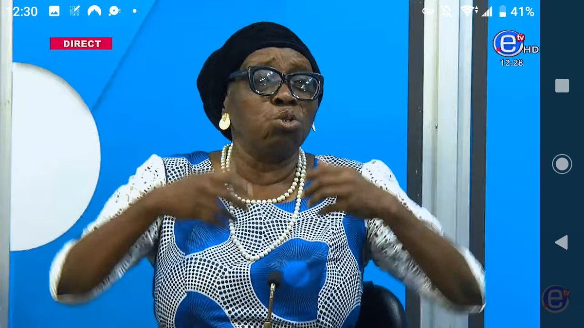 Henriette EKWE "On ne commente pas les lois d'un dictateur, non, on les fracasse, au contraire !"💪🏾
via <a href="/EquinoxeTv_cm/">Équinoxe Télévision</a>