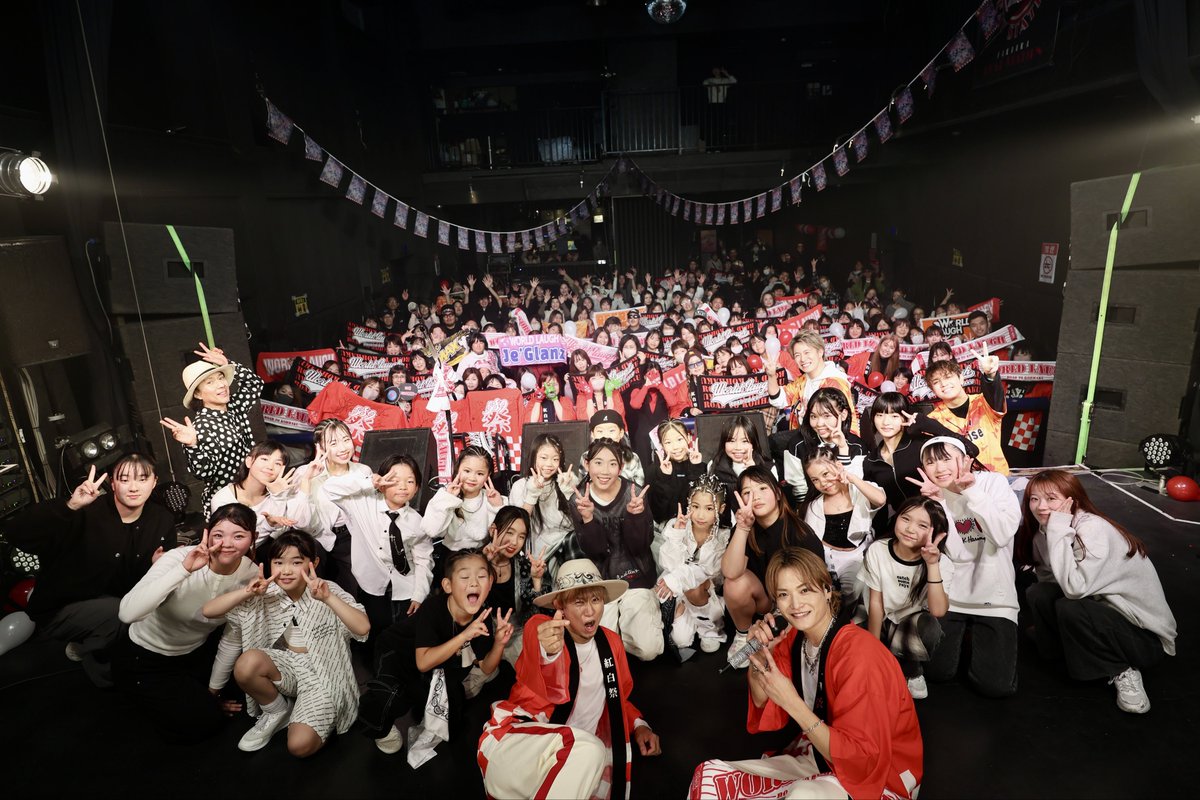 WORLD LAUGH tweet media