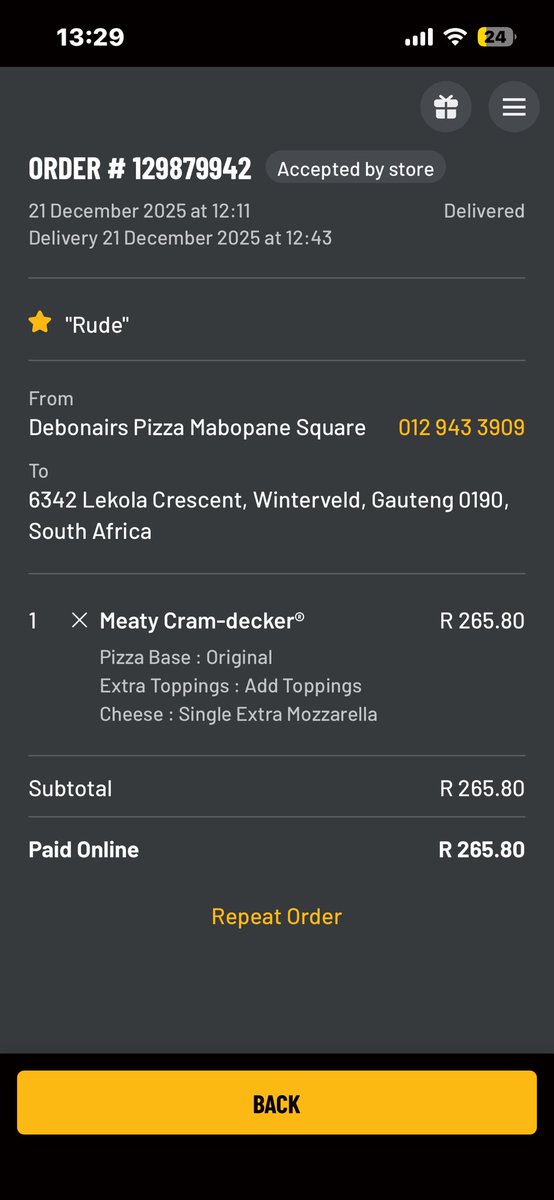 DJMPT's tweet photo. @DebonairsPizza who part is that this is the 2nd time they deliver without extra mozzarella and the last time the manager called but didn’t do nothing. Now I’m hungry and eating a pizza with no extra cheese that I paid for. Debonairs Mabopane Square should do better. Unhappy!!! https://t.co/SUmutbnGXN