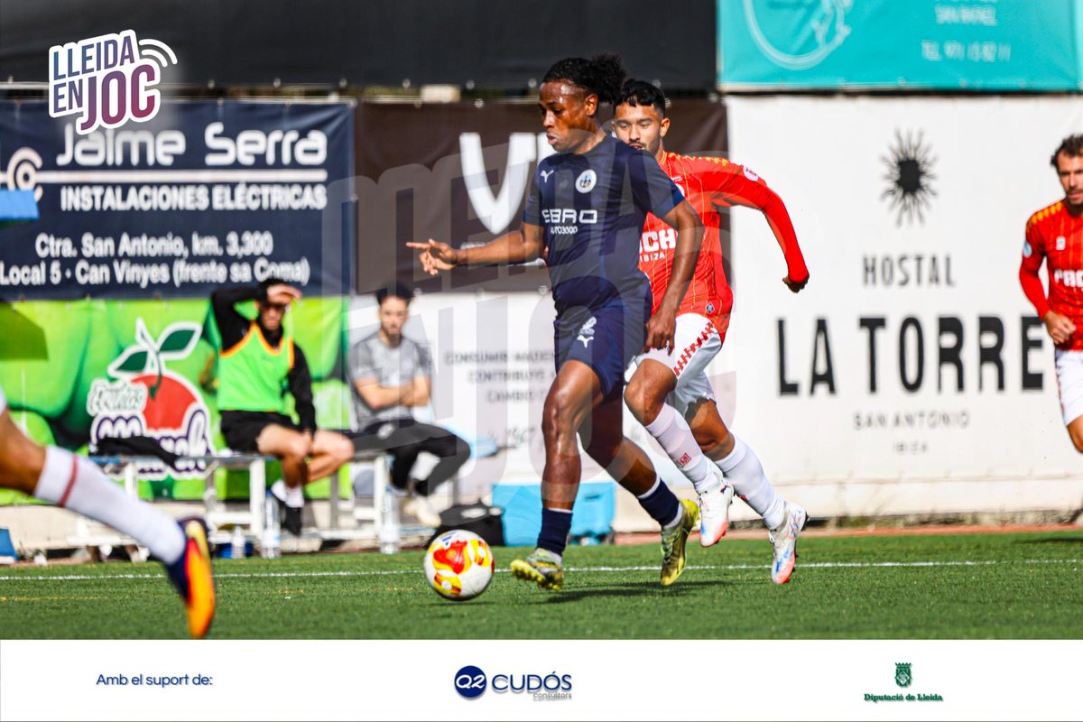 ⚪️ ⏱️ 39' | 0-0 | <a href="/JoanetLoel/">Joan Lopez</a> amb la pilota controlada per banda.

📷 <a href="/Ingrids_photos/">Ingrid Segura</a> 

#IbizaAtlèticLleida #LleidaEnJoc

🚨 EN DIRECTE:
💻 segre.com/ca/lleida-en-j…
📲 APP SEGRE reskyt.com/app/segre