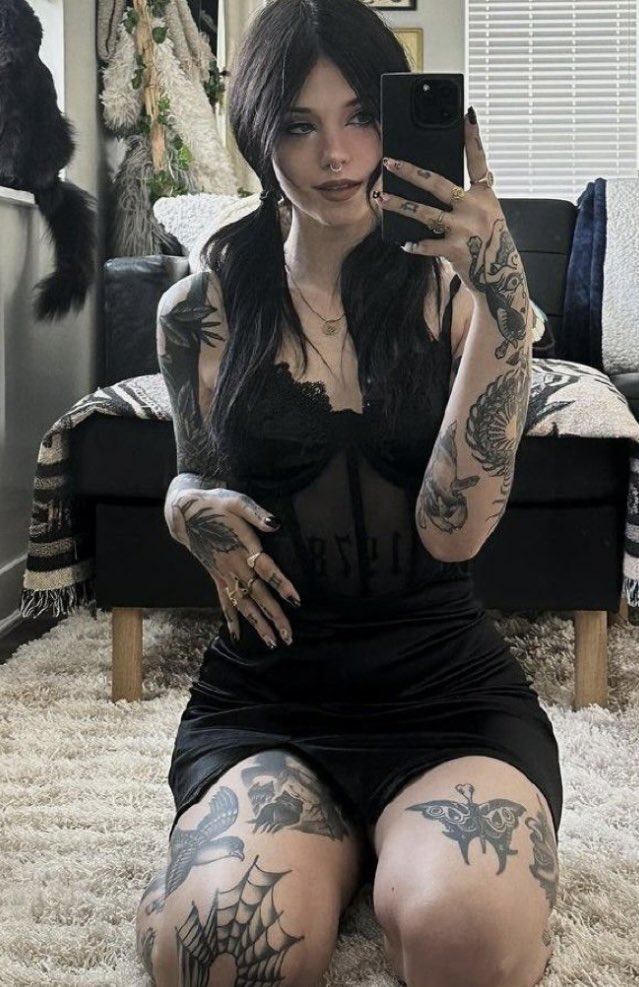 LenaMalfoy666's tweet image. #SeductiveSundayᅠᅠᅠᅠᅠ