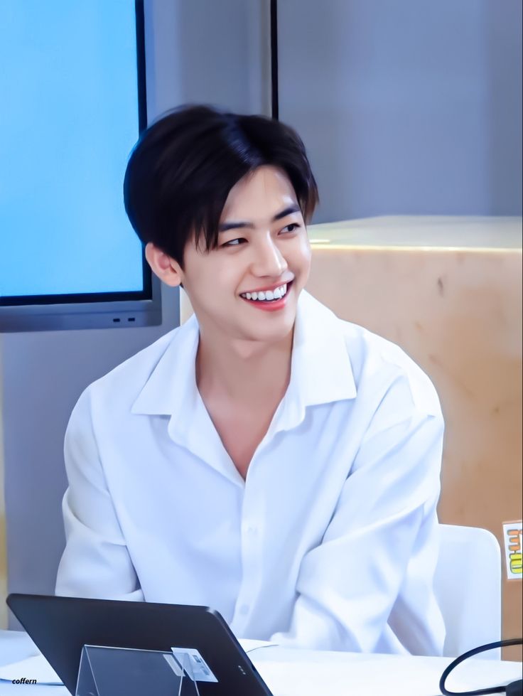 SOC-IE 💛 ˚☽˚.⋆ tweet media