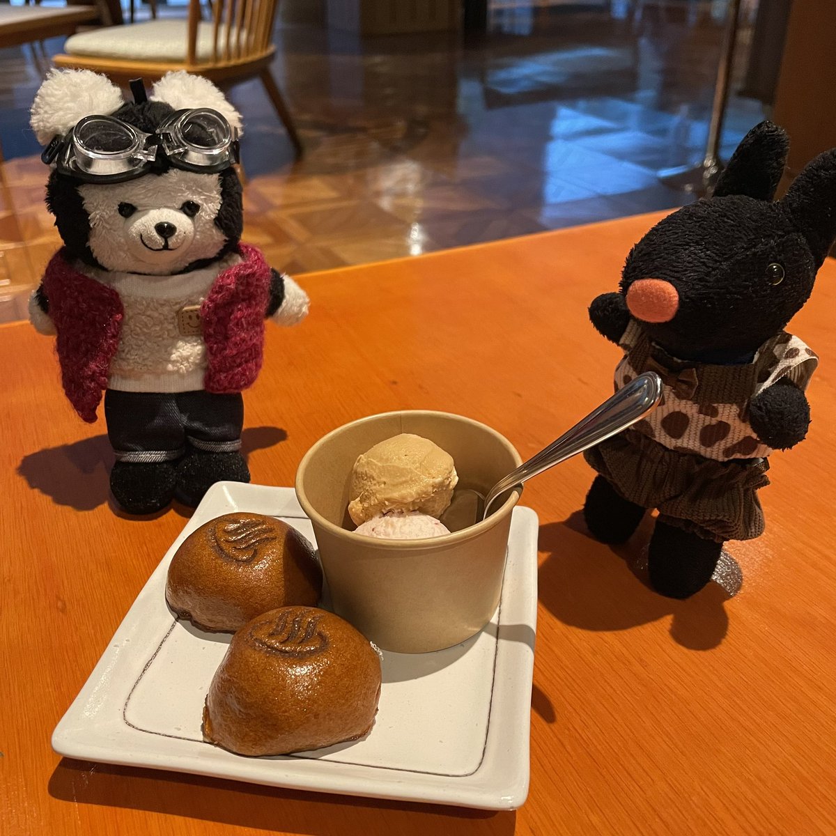 comugi99's tweet image. 宿泊先でリラックスしてたら有線でホテルカリフォルニア流れ出して草